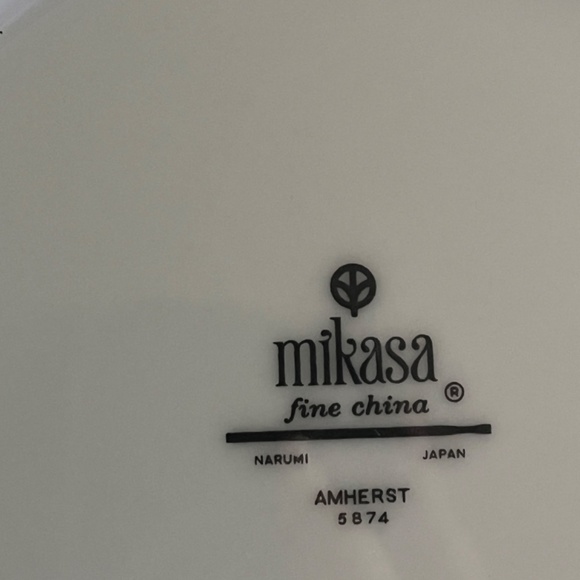 Rare Mikasa Fine China Set - Picture 2 of 2